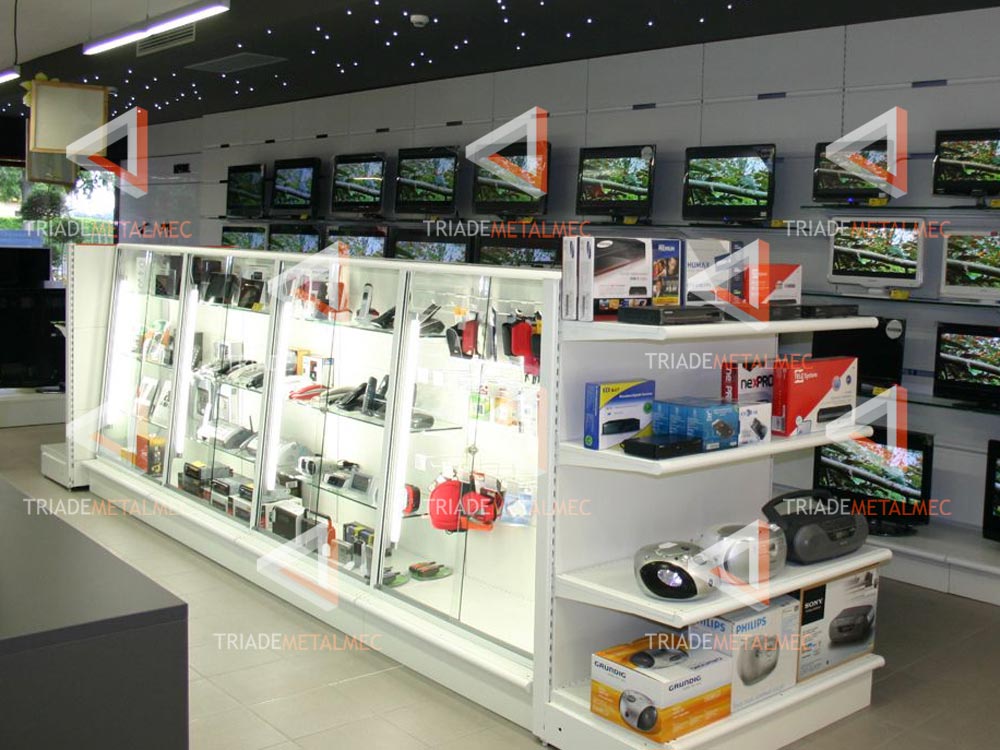 Realizzazione espositori e vetrine per negozi di elettrodomestici